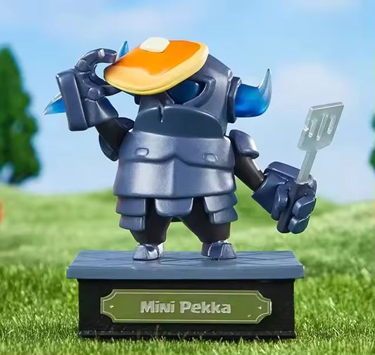Clash Collectibles Statue