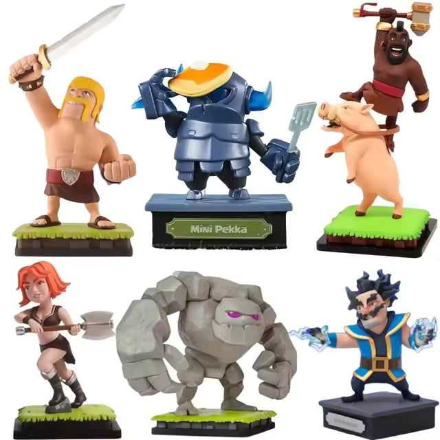Clash Collectibles Statue